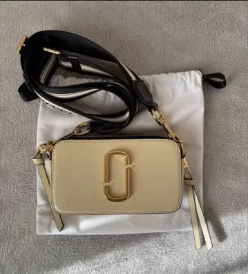 THE MARC JACOBS 숄더백 크림/블랙