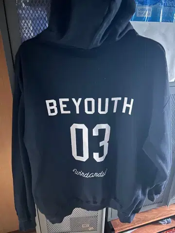 윈드앤씨 x BEYOUTH 후드티