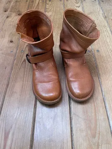 브라운 가죽 엔지니어 부츠