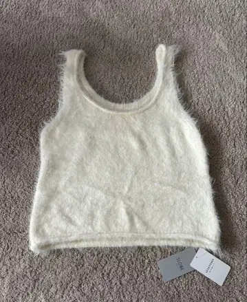 슬로브 이에나 퍼 리 니트 베스트 새상품