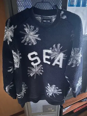 윈드앤씨 팜트리 보아 맨투맨