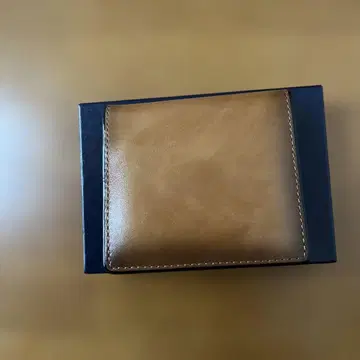 [ Guy Laroche ] 브라운 가죽 이단 접이식 동전 지갑