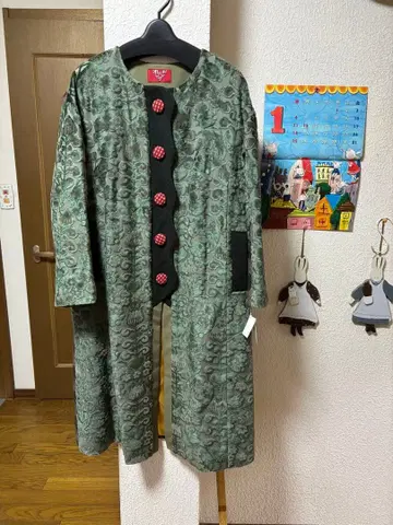새상품 알베로베로 패치워크 코트 올레볼레라토쿠코 취향이신 분