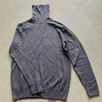 UNIQLO 캐시미어 터틀넥 스웨터 그레이