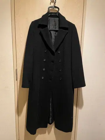 언타이틀 블랙 코트