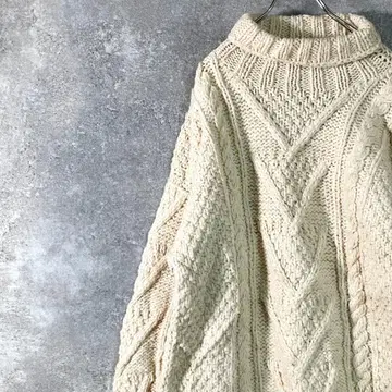 ISHKA 니트 스웨터 아이보리 터틀넥 로우 게이지 울