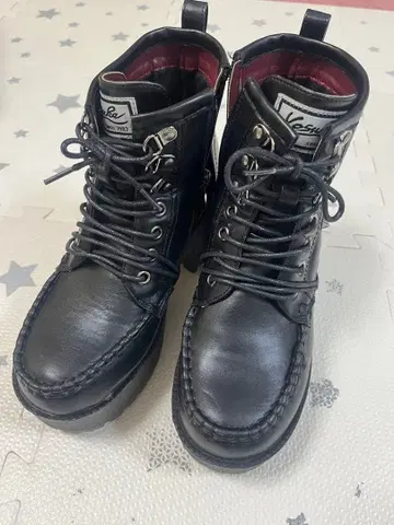 통굽 레이스업 부츠 블랙