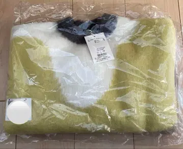 [ 새상품 ] Ungrid 뉴앙스 모티브 자카드 니트 피스타치오 FREE