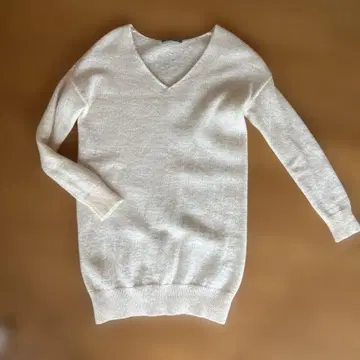 theory luxe V넥 스웨터 038 사이즈