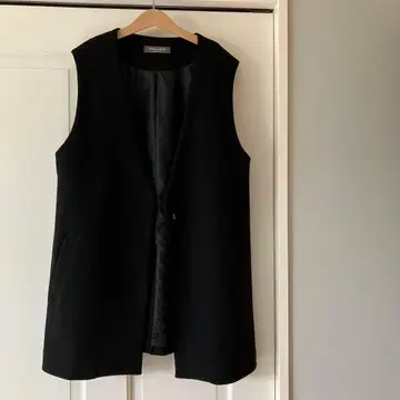 새상품급 새상품 UNITED ARROWS 블랙 베스트