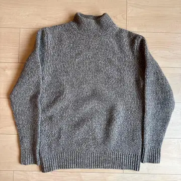 PHIGVEL 하이넥 울 니트