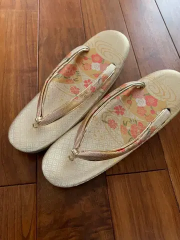 새상품급 조리 M 예복 후리소데용