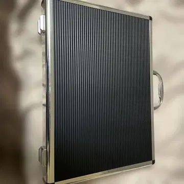 아타셰 케이스 트렁크 케이스 실버&블랙 스트라이프