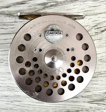 UFM 우에다 플라이 릴 칸타타 CANTATA 2200