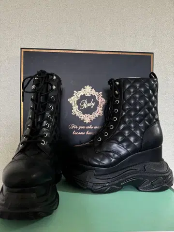 Rady 레이스업 숏부츠