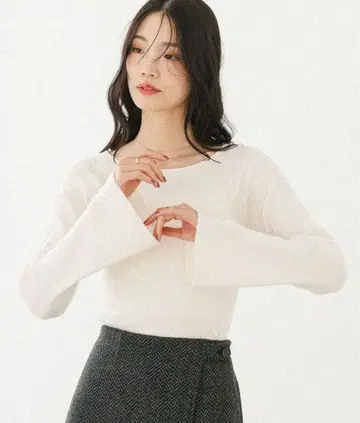 소매 플레어 피타 니트 아이보리 Heather