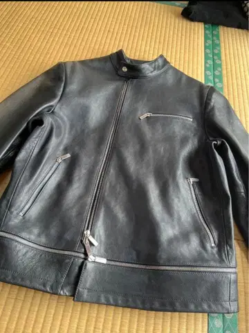 엠포리오 아르마니 램 가죽 라이더 자켓