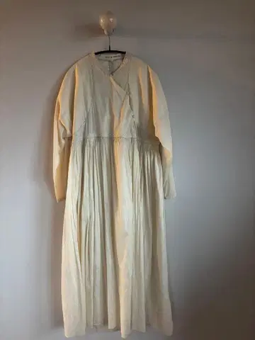 MAKU 아이보리 롱 드레스