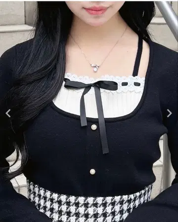 프론트 리본 리브 절개 니트