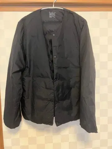 무인양품 다운 자켓 L 사이즈 이번 시즌