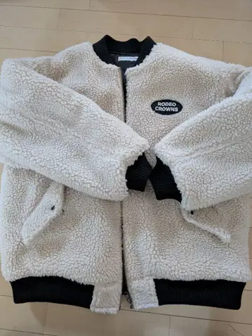 RODEO CROWNS 보아 자켓 아이보리