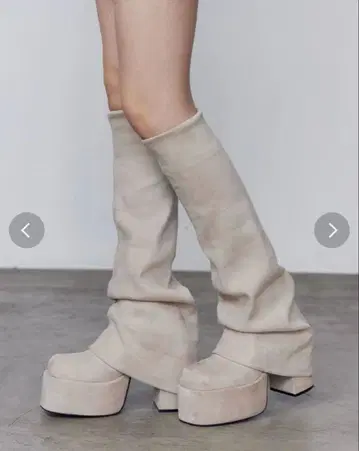 미사용 새상품 EMODA 루즈 플레어 커버 핏 부츠