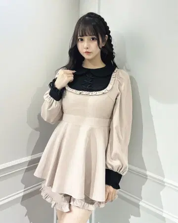 pium 라운드 프릴 바이컬러 셋업