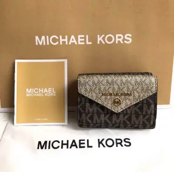 새상품 마이클코어스 JET SET CHARM 트라이폴드 지갑