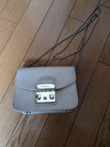 FURLA 베이지 숄더백