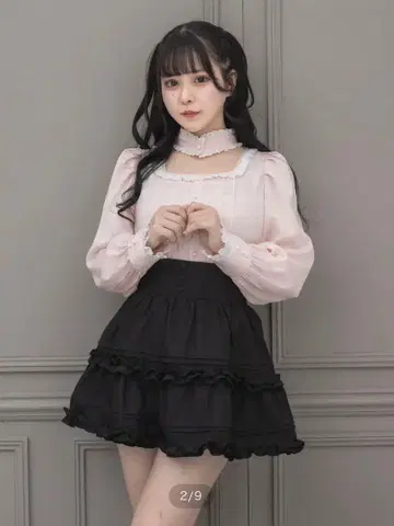 pium 프릴 초커 블라우스