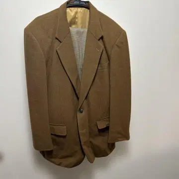 카멜 블레이저와 그레이 체크 팬츠 60년대 아이비 룩 Ivy Look