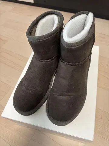 숏 어그 부츠 L 사이즈 브라운