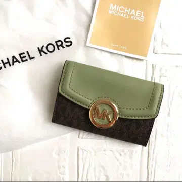 새상품 마이클코어스 MICHEAL KORS 시그니처 그린 키케이스