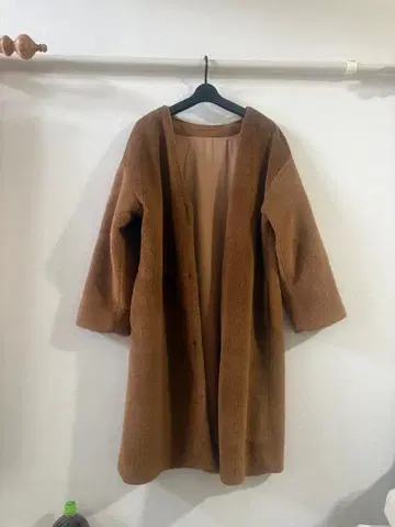 브라운 롱 코트