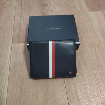 타미힐피거 접이식 지갑 네이비