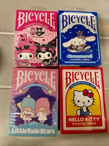 BICYCLE 산리오 헬로키티 마이멜로디 쿠로미 키키라라 4종 세트