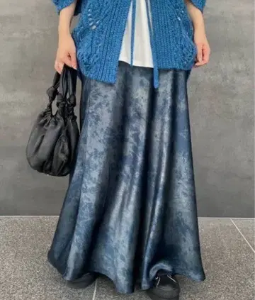 아메리빈티지 BIAS SATIN PRINT SKIRT