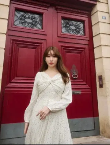 herlipto Moon Glow Dot Pleated Dress