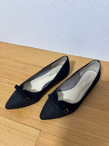 네이비 스틸레토 플랫슈즈