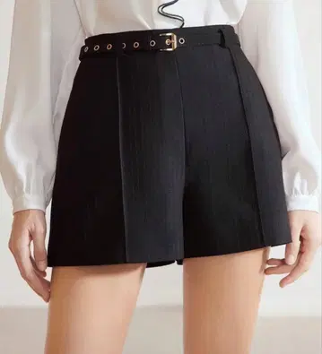 블랙 스트라이프 하이웨스트 숏팬츠