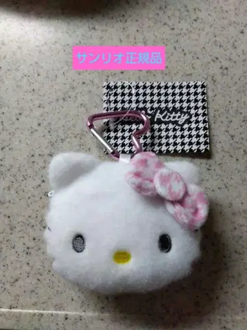 정품 산리오 새상품 헬로키티 키링 카라비너 포함 코인 케이스