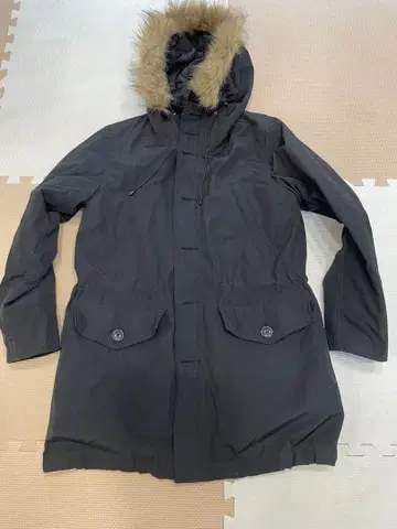 BEAMS 다운 자켓 블랙 M 사이즈