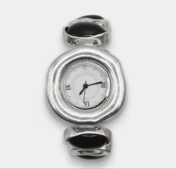 Grumpy stuff 실버 블랙 아날로그 손목시계 한국