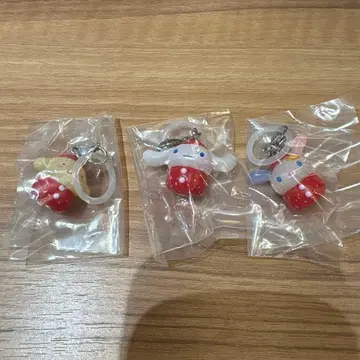 산리오 캐릭터즈 딸기 메지루시 액세서리 3개 세트