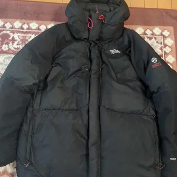 THE NORTH FACE 블랙 다운 자켓