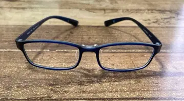 비금속 초경량 안경 프레임