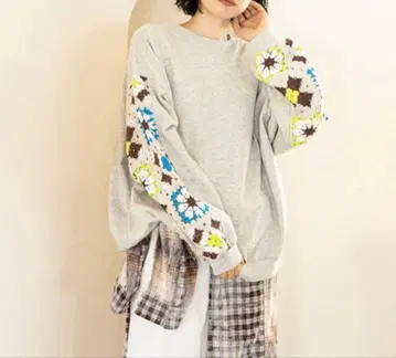 niko and - 크로셰 콤비 풀오버 라이트 그레이