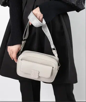 RANDA 모노그램 크로스바디 백