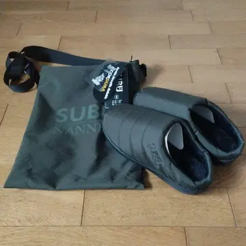 SUBU HANNEN 카키 샌들