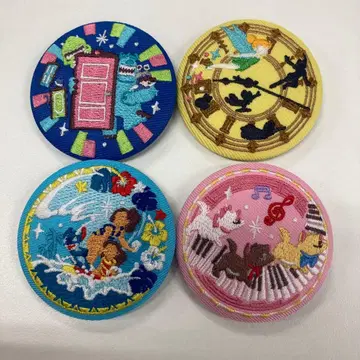 Disney 자수 캔뱃지 4개 세트 비스킷